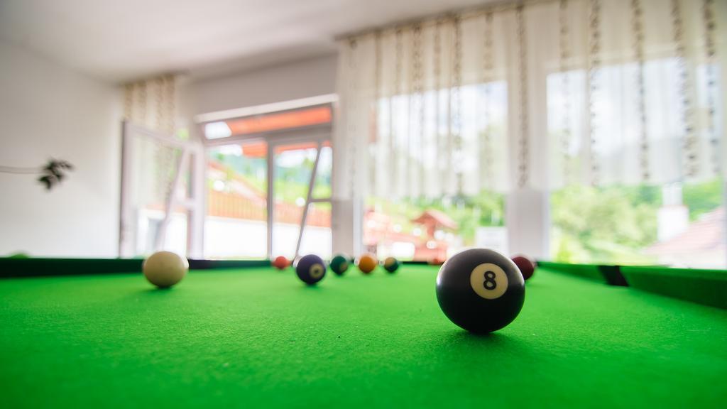 Pensiunea Tinelu Brasov Săcele Eksteriør billede
